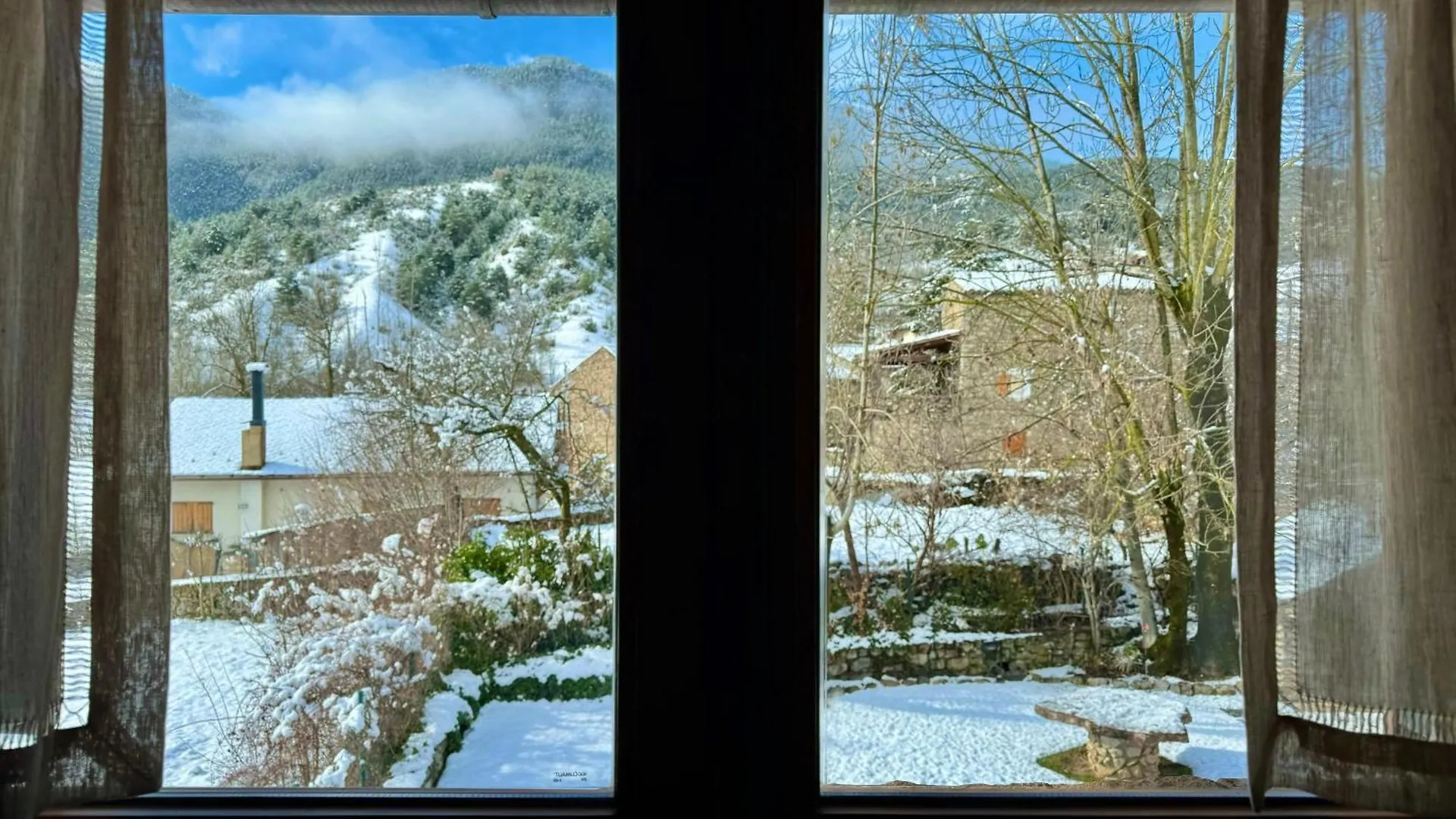 Country house Masia Cal Kenyon Bor